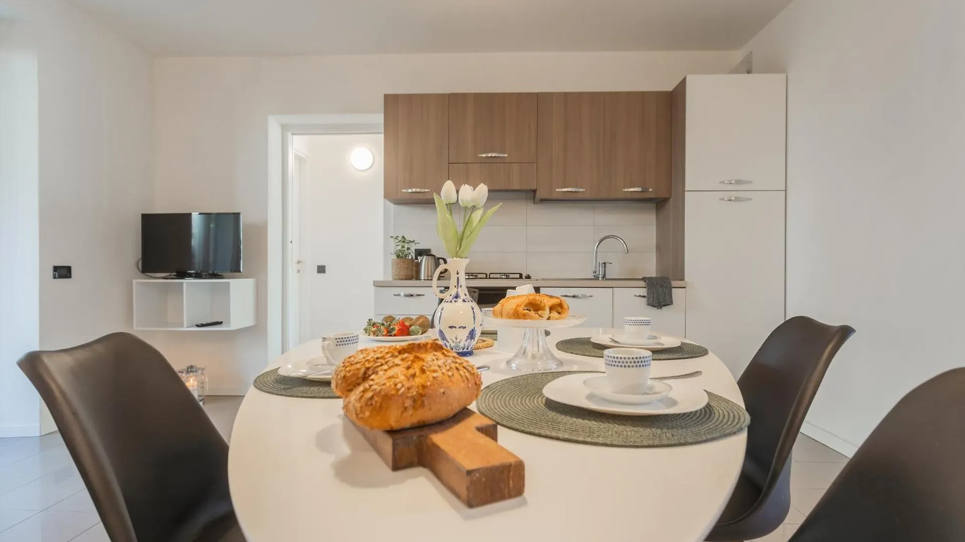 Apartamento Ponente Balcony & Garden By Rent All Como Gravedona