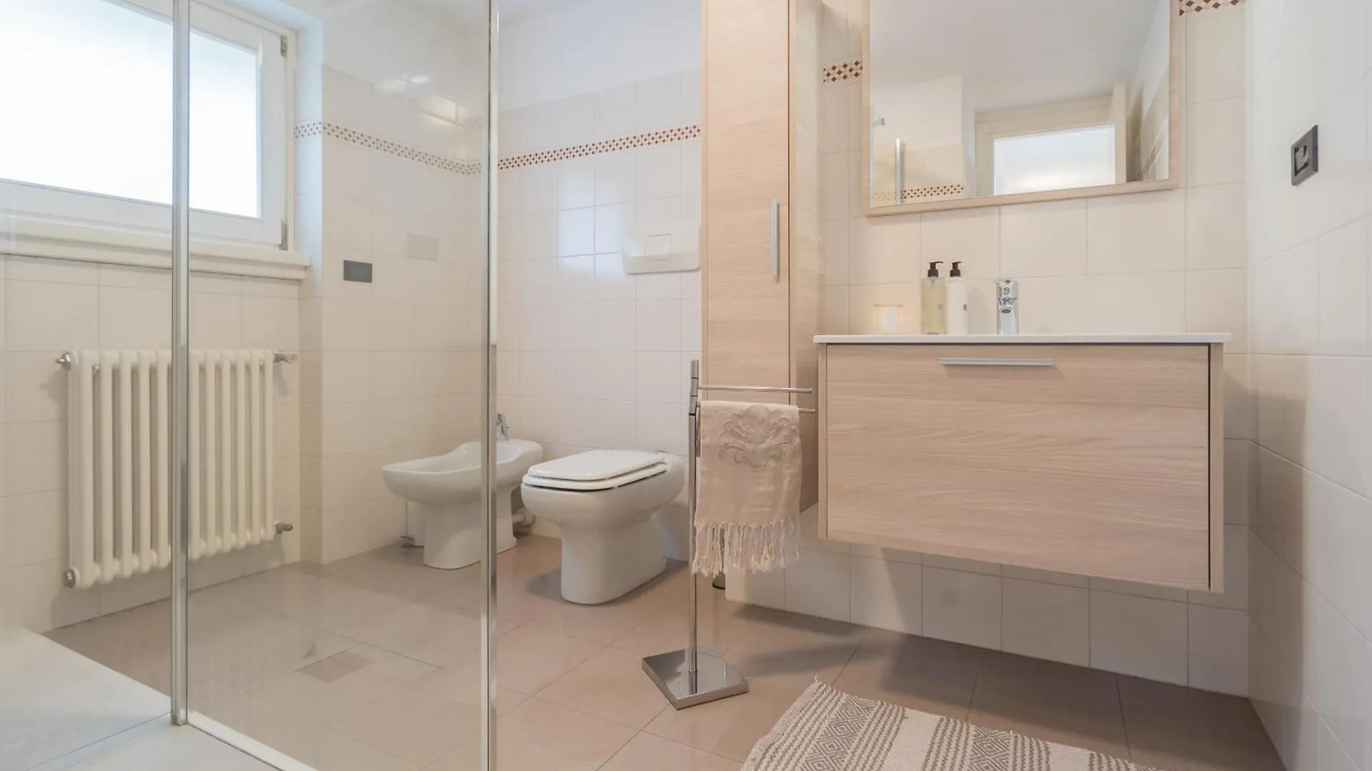 Apartamento Ponente Balcony & Garden By Rent All Como Gravedona