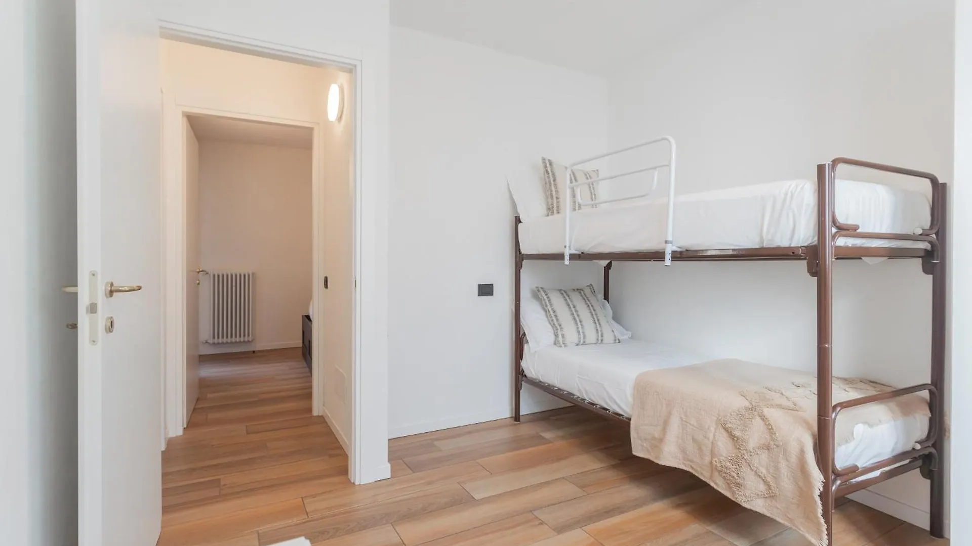 Ponente Balcony & Garden By Rent All Como Gravedona Apartment