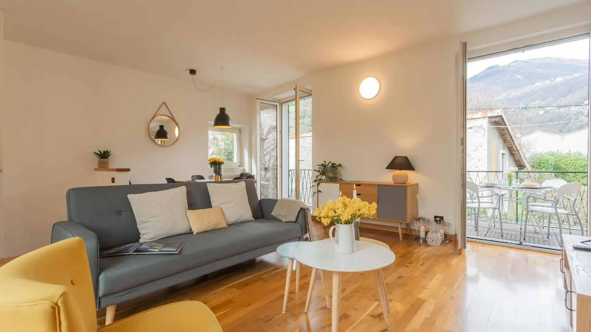 Ponente Balcony & Garden By Rent All Como Gravedona