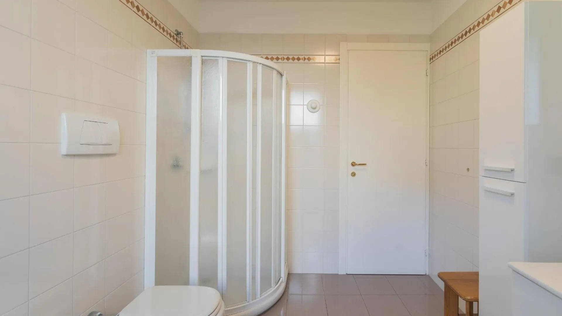 Ponente Balcony & Garden By Rent All Como Gravedona Apartamento
