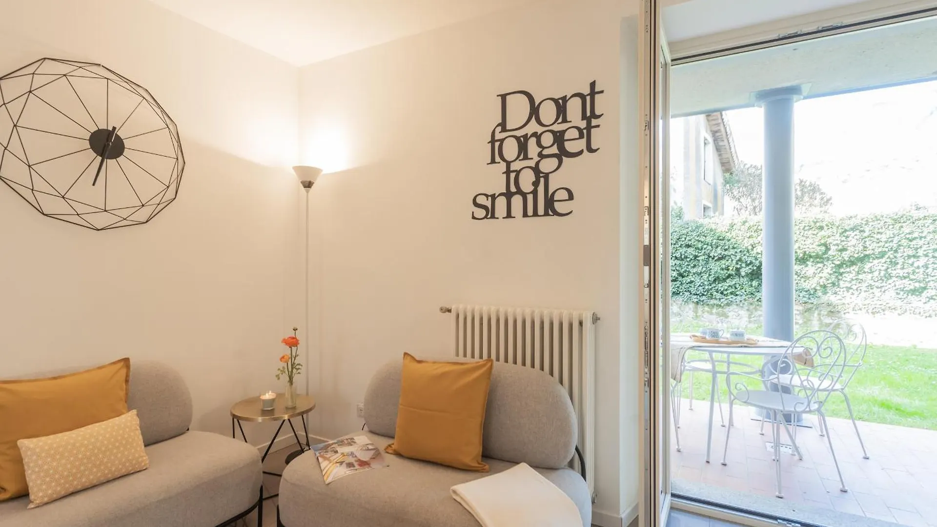 Ponente Balcony & Garden By Rent All Como Gravedona Apartamento
