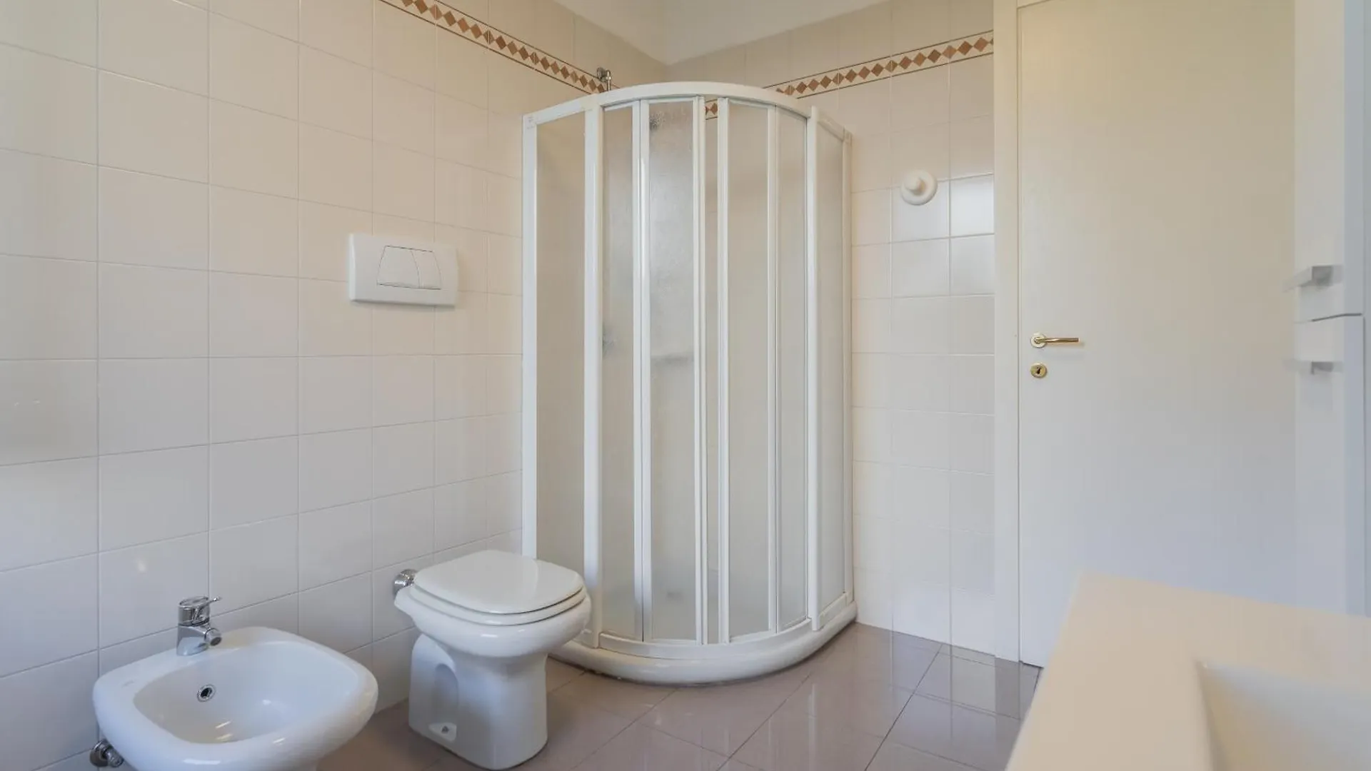 Ponente Balcony & Garden By Rent All Como Gravedona