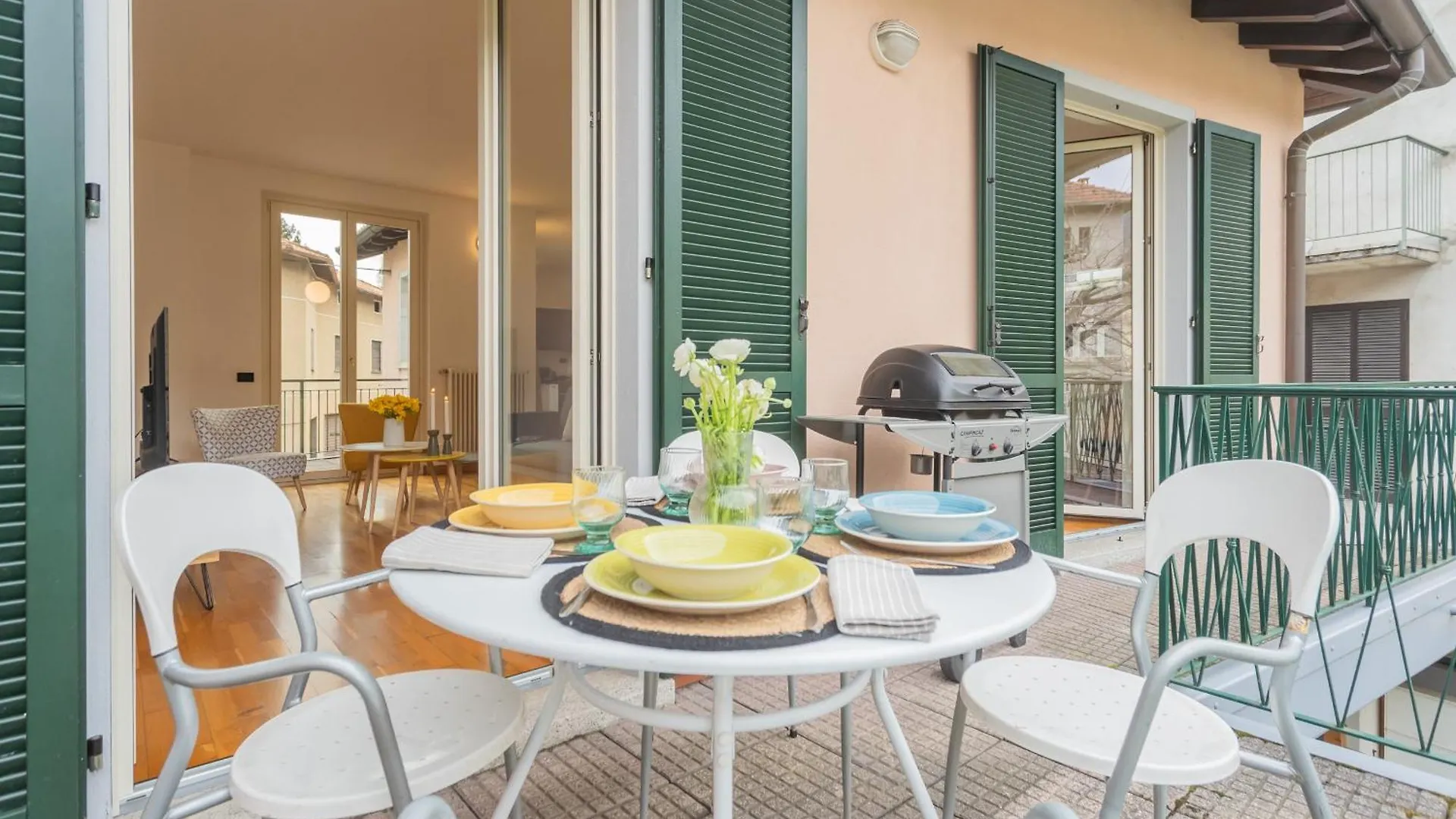 Ponente Balcony & Garden By Rent All Como Gravedona